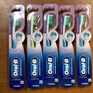 Oral B Medium Advanced Whitening Manual Toothbrush Bundle NEW